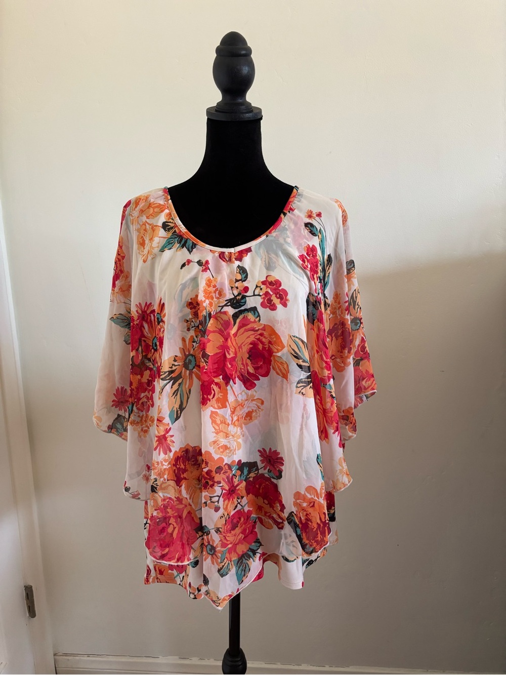 Women's Floral Scoop Neck Tunic in White with Pink & Orange Blooms